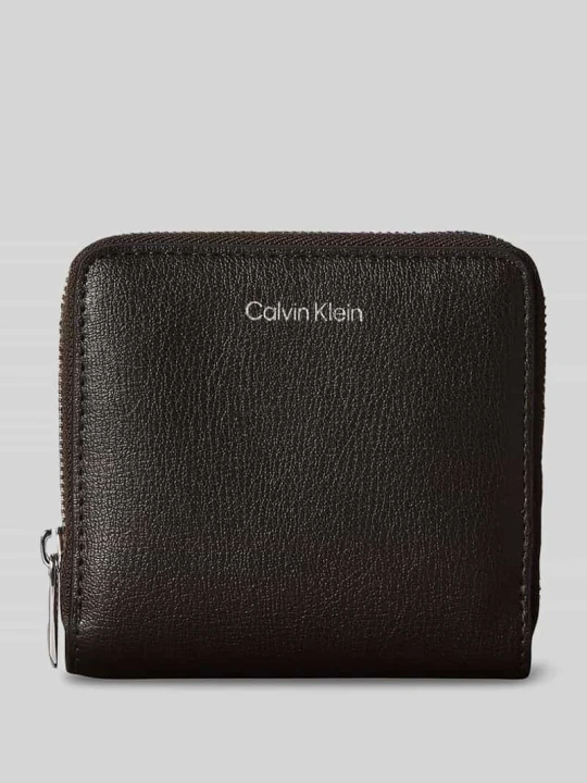 Zdjęcie produktu Portfel z napisem z logo Calvin Klein Ciemnobrązowy