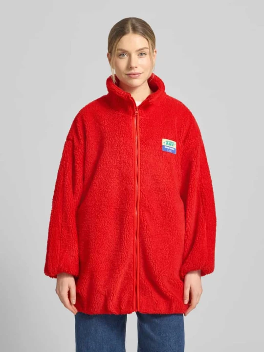 Zdjęcie produktu Przeskalowana kurtka teddy ze stójką model 'HOKTOWN' American Vintage Czerwony