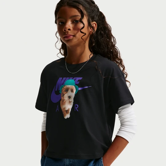 Zdjęcie produktu Pudełkowy T-shirt dla dużych dzieci (dziewcząt) Nike - Czerń