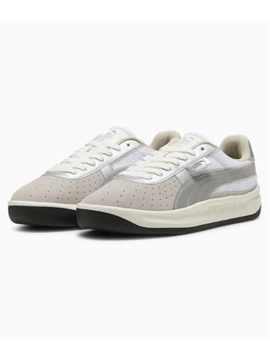 Zdjęcie produktu Puma Skórzane sneakersy "GV Special" w kolorze srebrno-beżowym rozmiar: 44