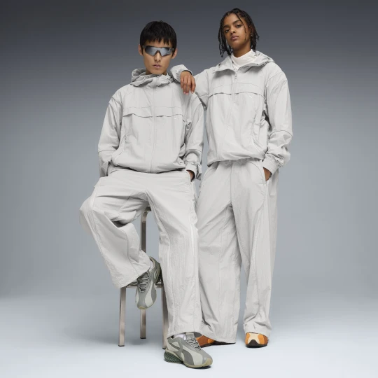 Zdjęcie produktu PUMA Spodnie unisex CLRT o luźnym kroju, Odzież, Szary