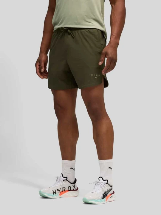 Zdjęcie produktu PUMA x HYROX - Szorty sportowe o regularnym kroju z ultralekkiego materiału Oliwkowy
