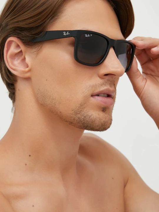 Zdjęcie produktu Ray-Ban okulary przeciwsłoneczne JUSTIN czarny
