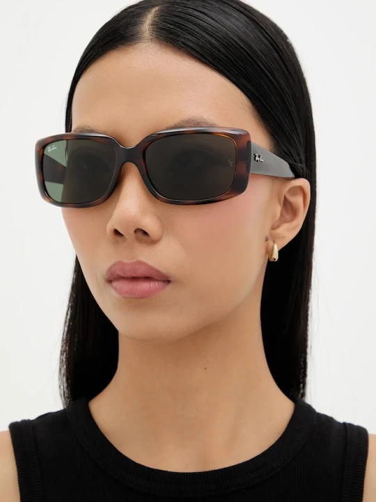 Zdjęcie produktu Ray-Ban okulary przeciwsłoneczne RB4389 brązowy