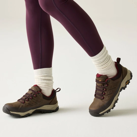 Zdjęcie produktu Regatta Buty damskie trekkingowe niskie z membraną Blake Vibram Brązowy