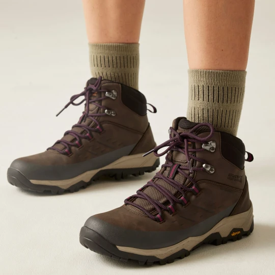 Zdjęcie produktu Regatta Buty damskie trekkingowe wysokie z membraną Blake Vibram Brązowy