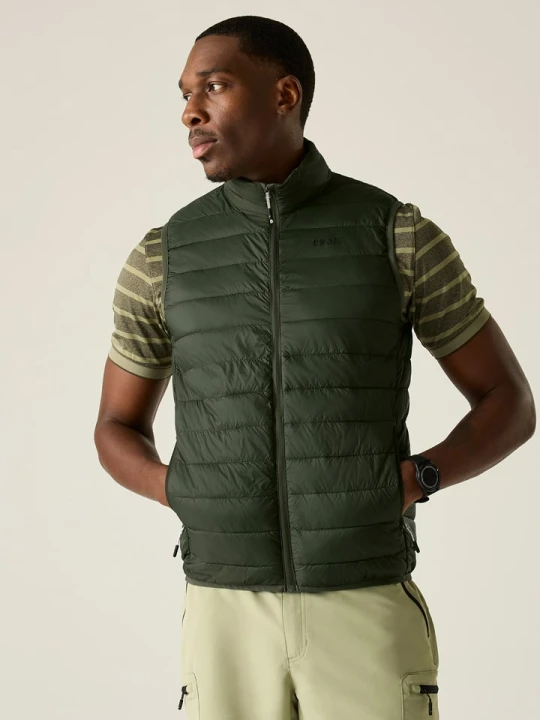 Zdjęcie produktu Regatta Kamizelka pikowana "Hillpack II" w kolorze khaki rozmiar: M