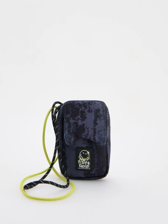 Zdjęcie produktu Reserved - Etui na telefon SmileyWorld® - czarny