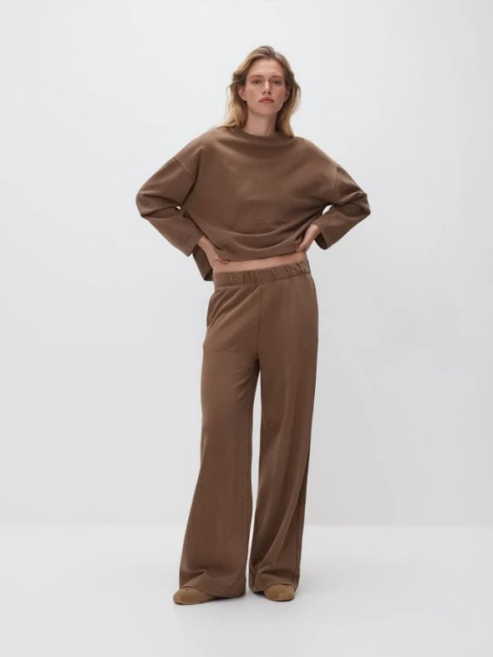 Zdjęcie produktu Reserved - Gładka bluza z bawełną - brązowy