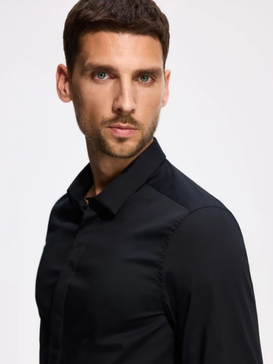 Zdjęcie produktu Reserved - Gładka koszula super slim fit - czarny