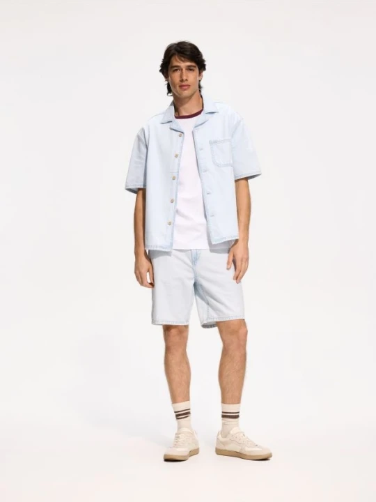 Zdjęcie produktu Reserved - Jeansowa koszula comfort fit - niebieski