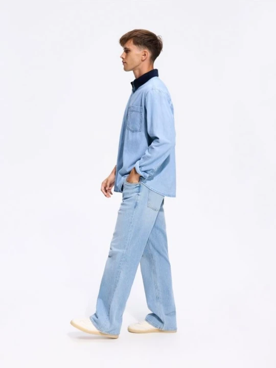 Zdjęcie produktu Reserved - Jeansy bootcut z efektem sprania - niebieski