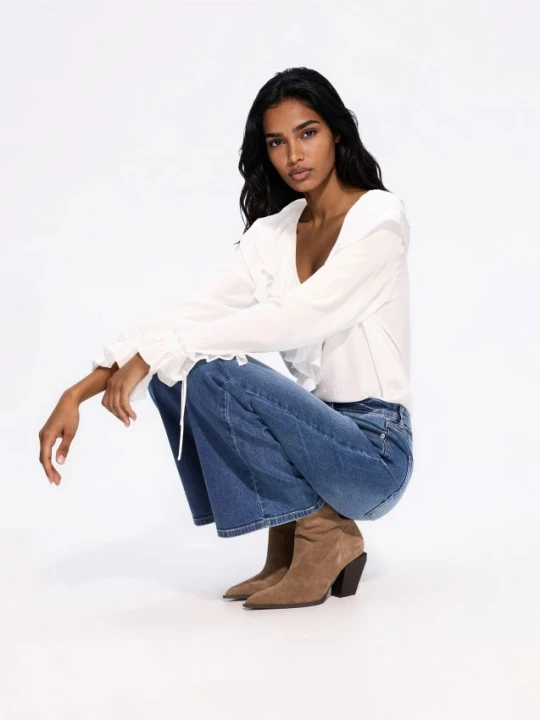 Zdjęcie produktu Reserved - Jeansy flare comfort - niebieski