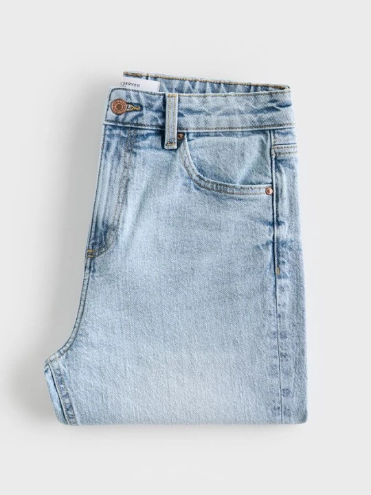 Zdjęcie produktu Reserved - Jeansy mom fit slim z krótszą nogawką - niebieski