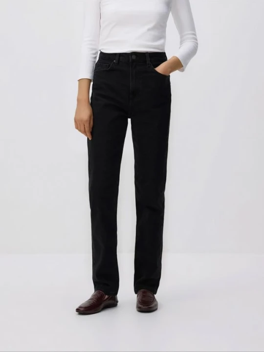 Zdjęcie produktu Reserved - Jeansy mom fit slim z dłuższą nogawką - czarny