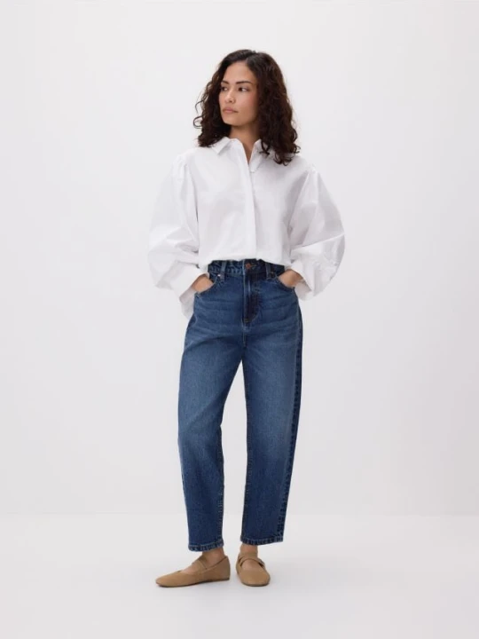 Zdjęcie produktu Reserved - Jeansy mom fit slim z krótszą nogawką - granatowy