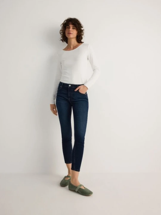 Zdjęcie produktu Reserved - Jeansy slim fit ze średnim stanem - granatowy