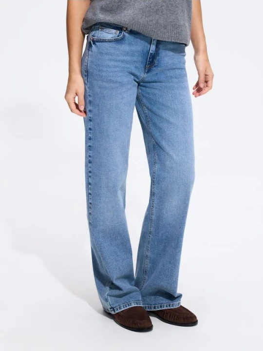 Zdjęcie produktu Reserved - Jeansy straight comfort - niebieski