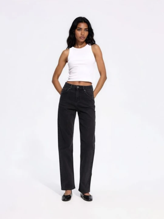 Zdjęcie produktu Reserved - Jeansy straight fit - czarny