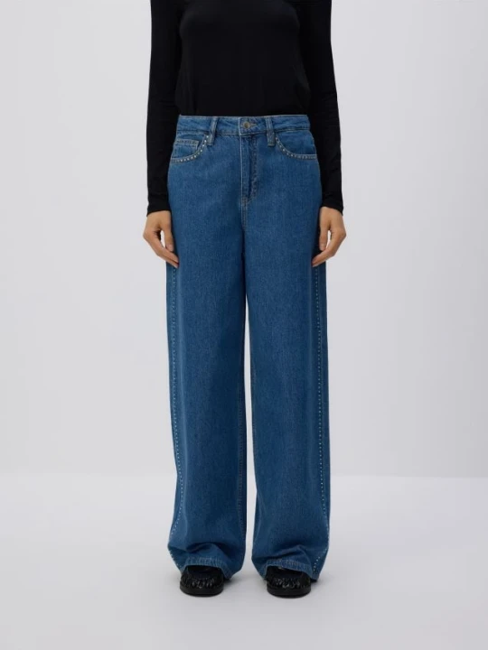 Zdjęcie produktu Reserved - Jeansy wide leg z aplikacjami - niebieski