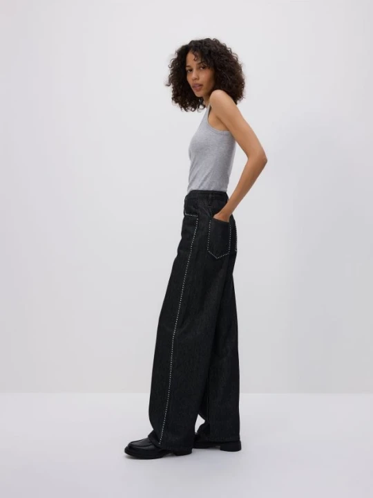 Zdjęcie produktu Reserved - Jeansy wide leg z aplikacjami - szary