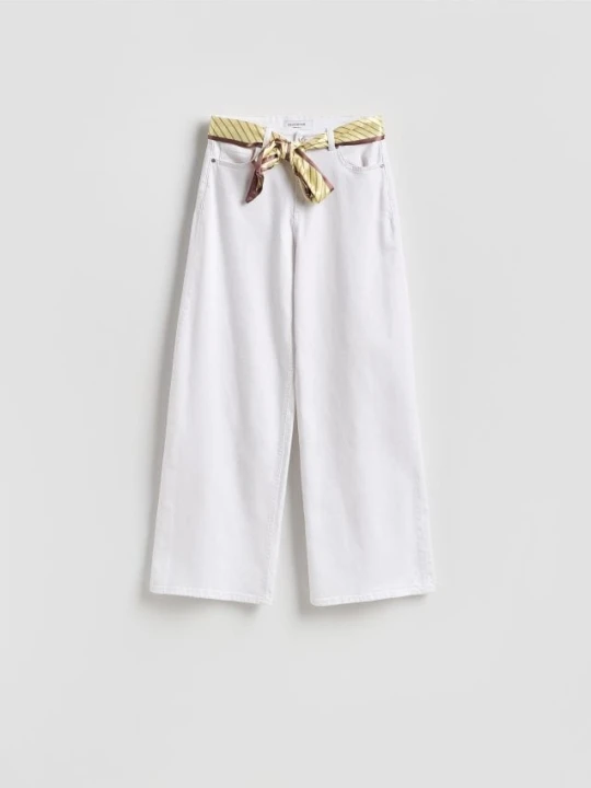 Zdjęcie produktu Reserved - Jeansy wide leg z chustą - biały