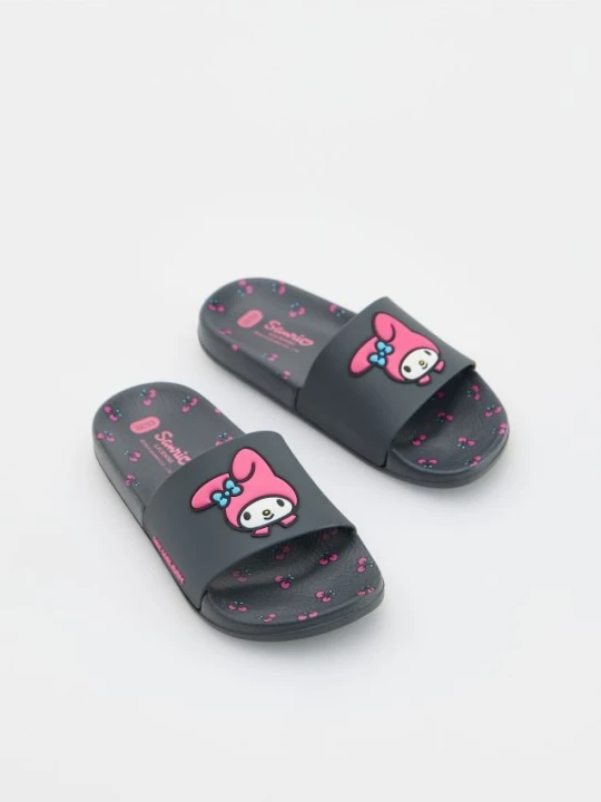 Zdjęcie produktu Reserved - Klapki My Melody - ciemnoszary