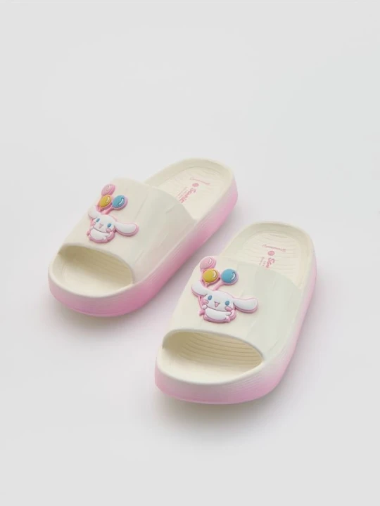 Zdjęcie produktu Reserved - Lekkie klapki Cinnamoroll - biały
