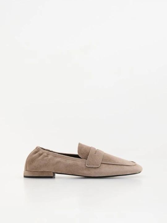 Zdjęcie produktu Reserved - Loafersy z owczej skóry - beżowy