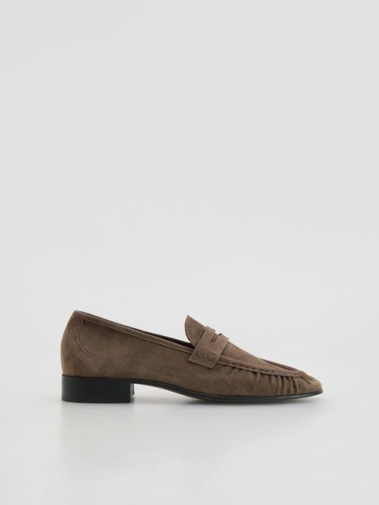 Zdjęcie produktu Reserved - Loafersy ze skóry owczej - brązowy