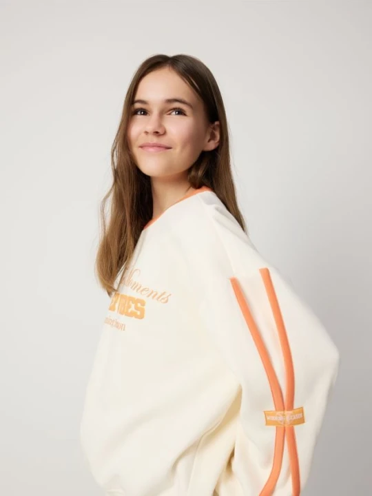 Zdjęcie produktu Reserved - Luźna bluza z napisem - złamana biel