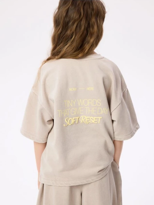 Zdjęcie produktu Reserved - Luźny t-shirt z nadrukiem - beżowy