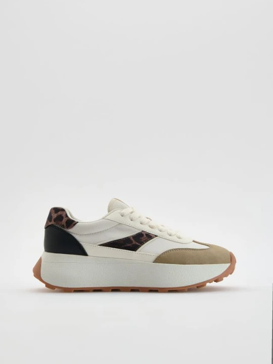 Zdjęcie produktu Reserved - Sneakersy z kontrastowymi elementami - wielobarwny