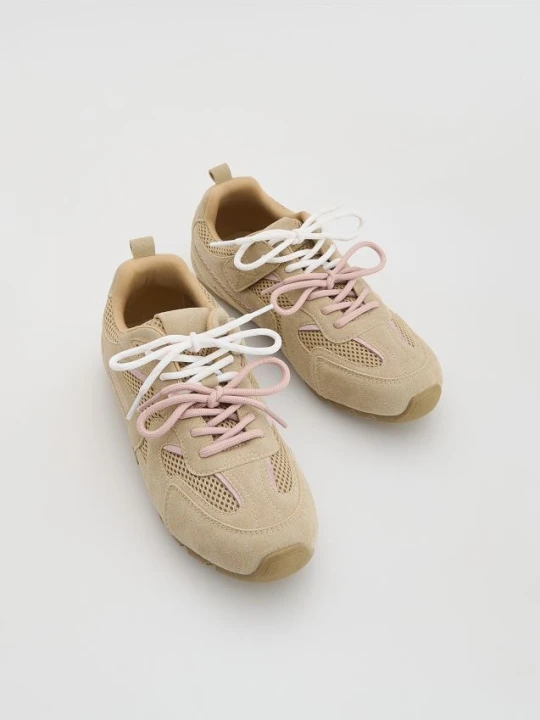 Zdjęcie produktu Reserved - Sneakersy z łączonych materiałów - beżowy