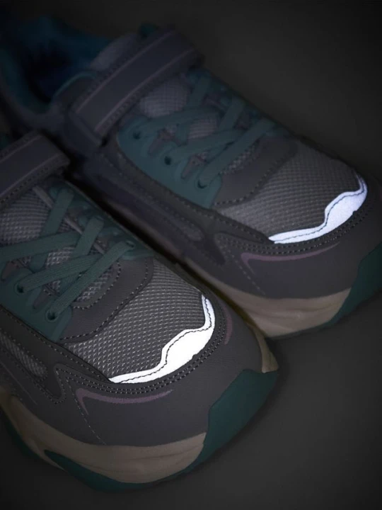 Zdjęcie produktu Reserved - Sneakersy z łączonych materiałów - jasnoszary