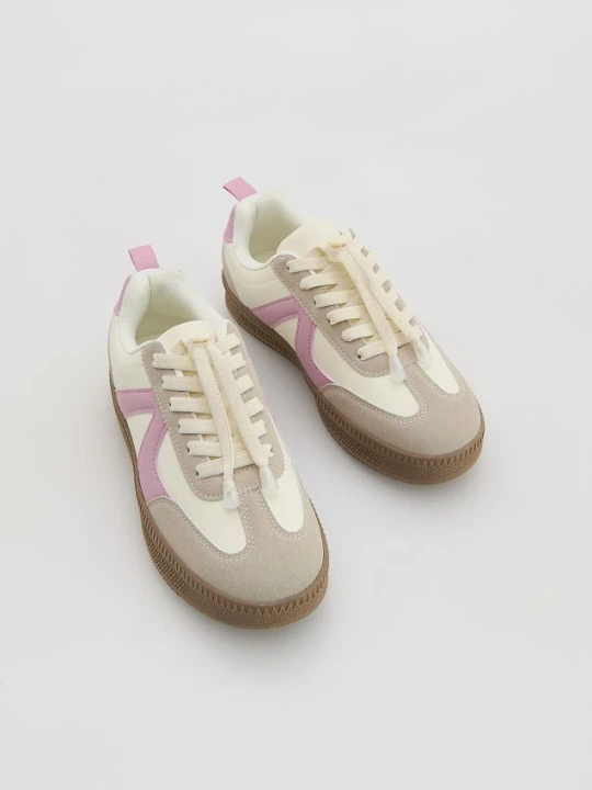 Zdjęcie produktu Reserved - Sneakersy z łączonych materiałów - złamana biel