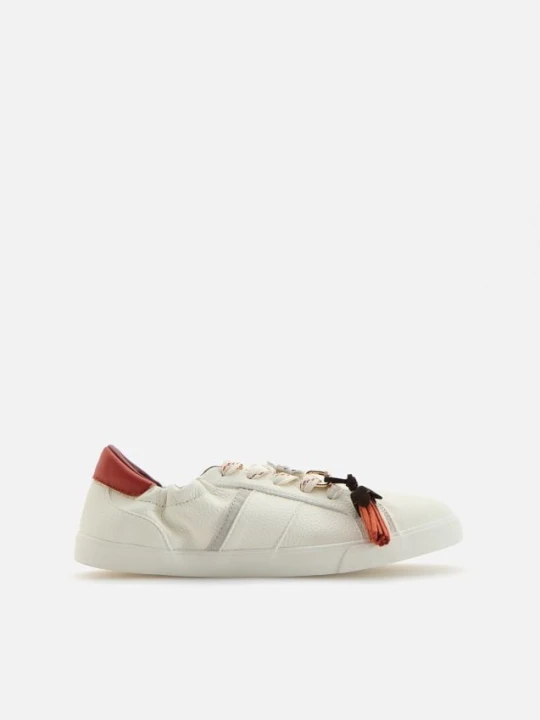 Zdjęcie produktu Reserved - Sneakersy z zawieszkami - biały