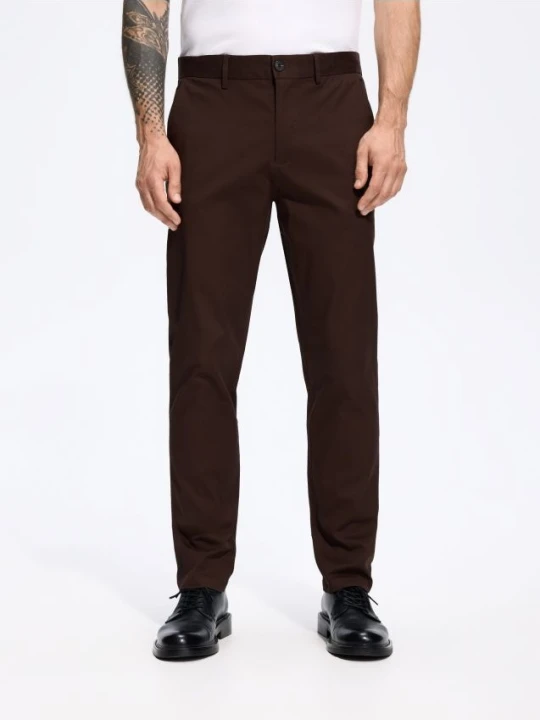 Zdjęcie produktu Reserved - Spodnie chino slim fit - ciemnobrązowy