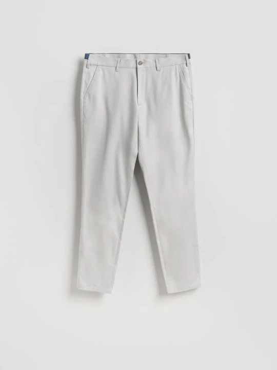 Zdjęcie produktu Reserved - Spodnie chino slim fit - jasnoszary