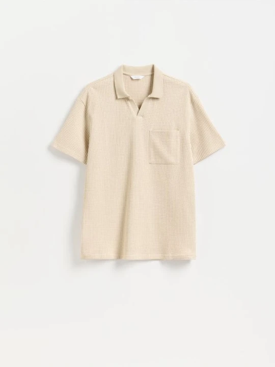 Zdjęcie produktu Reserved - Strukturalna koszulka polo comfort fit - beżowy