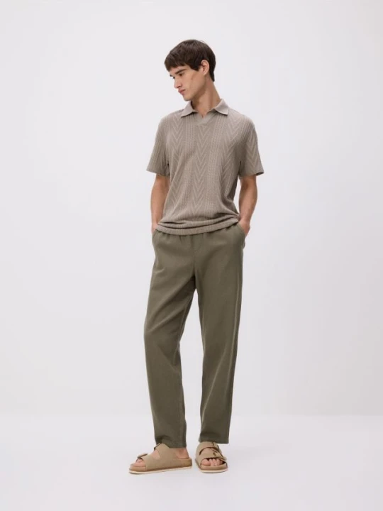 Zdjęcie produktu Reserved - Strukturalne polo comfort fit - beżowy