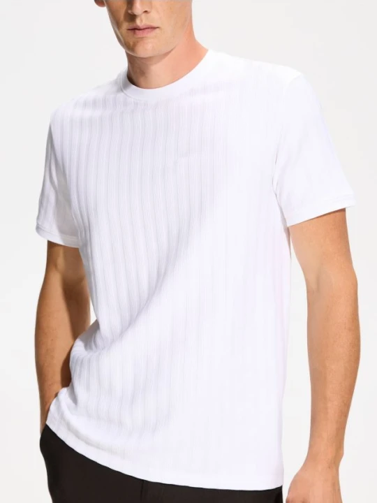Zdjęcie produktu Reserved - Strukturalny t-shirt regular - biały