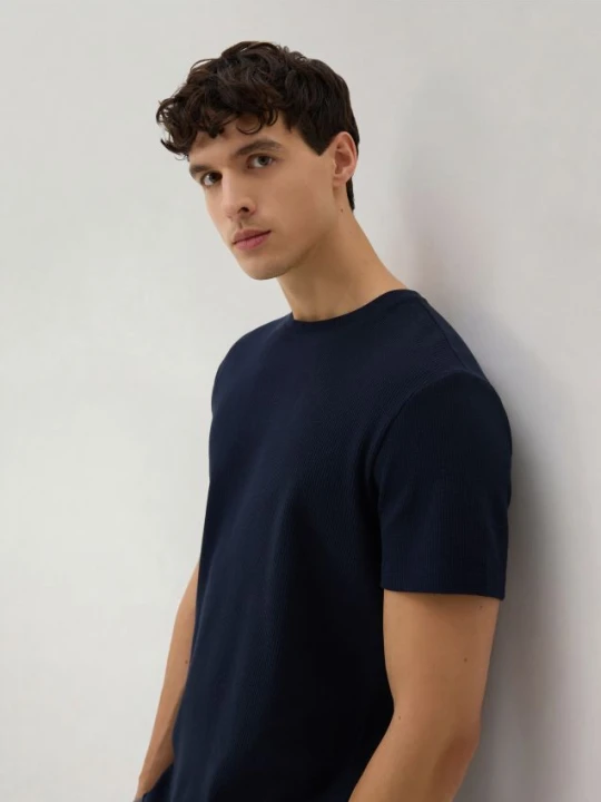 Zdjęcie produktu Reserved - Strukturalny t-shirt slim - granatowy