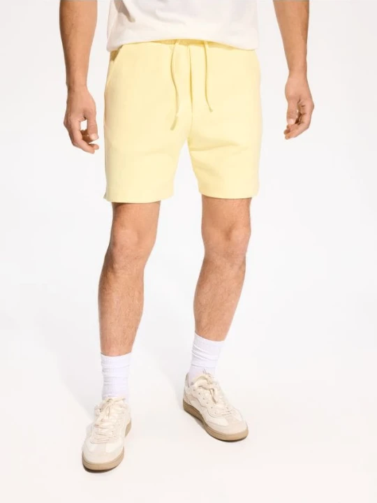 Zdjęcie produktu Reserved - Szorty comfort fit - żółty