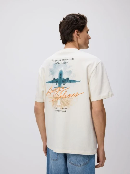 Zdjęcie produktu Reserved - T-shirt comfort z nadrukiem na plecach - złamana biel