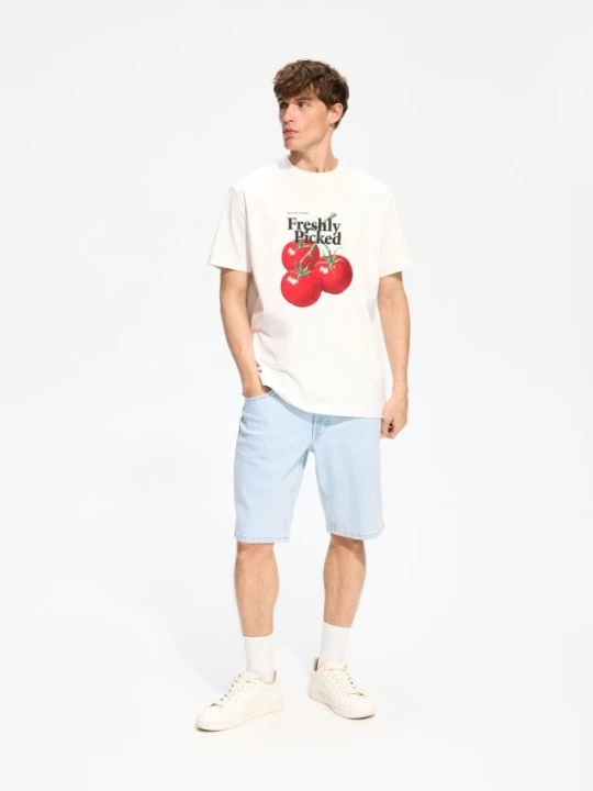 Zdjęcie produktu Reserved - T-shirt comfort z nadrukiem - złamana biel