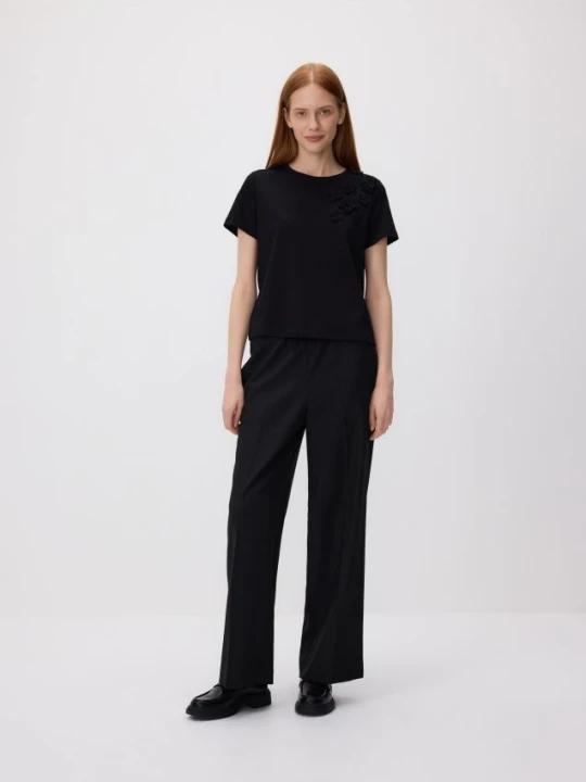 Zdjęcie produktu Reserved - T-shirt oversize z aplikacjami - czarny