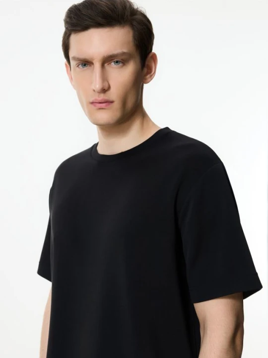 Zdjęcie produktu Reserved - T-shirt regular fit z modalem - czarny