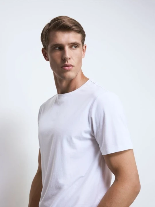 Zdjęcie produktu Reserved - T-shirt regular z modalem - biały