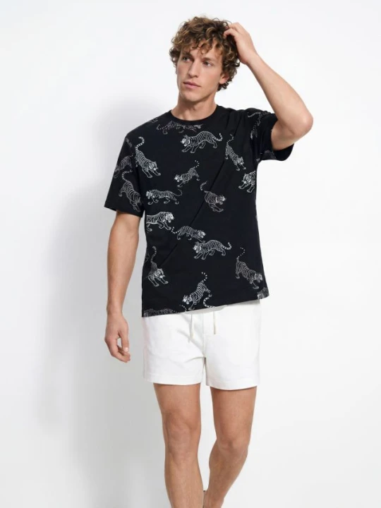 Zdjęcie produktu Reserved - T-shirt regular z nadrukiem allover - czarny